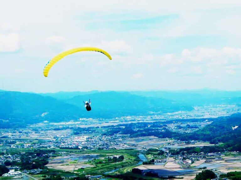 Paraglider in Kirishima geopark